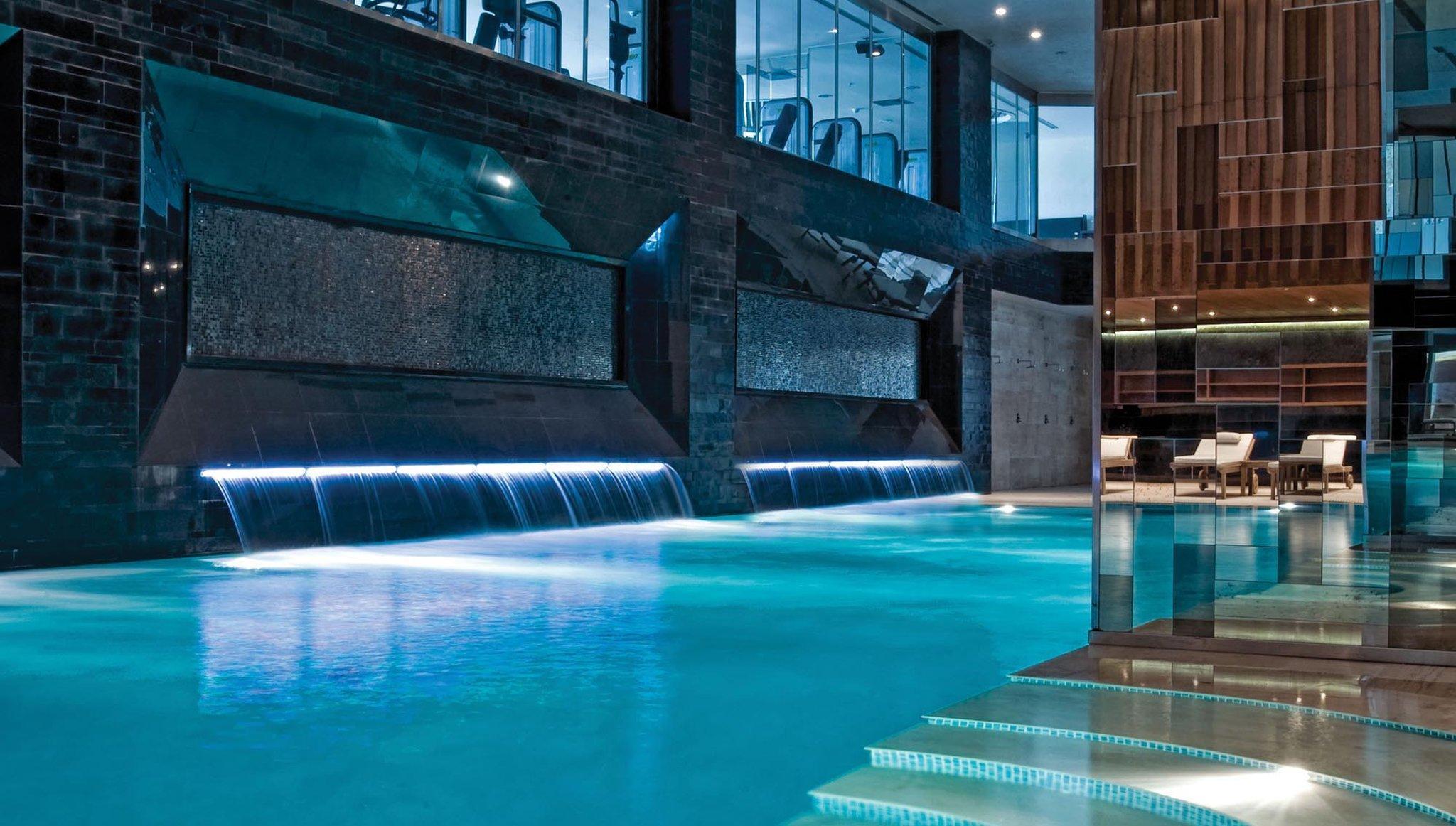 Crowne Plaza By Ihg 5* Istanboel
