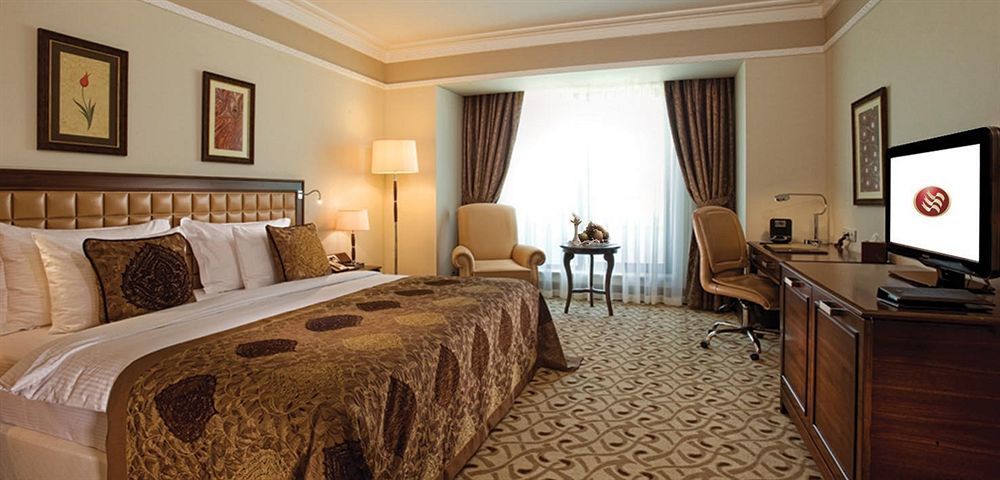 Hotel Crowne Plaza By Ihg Istambul